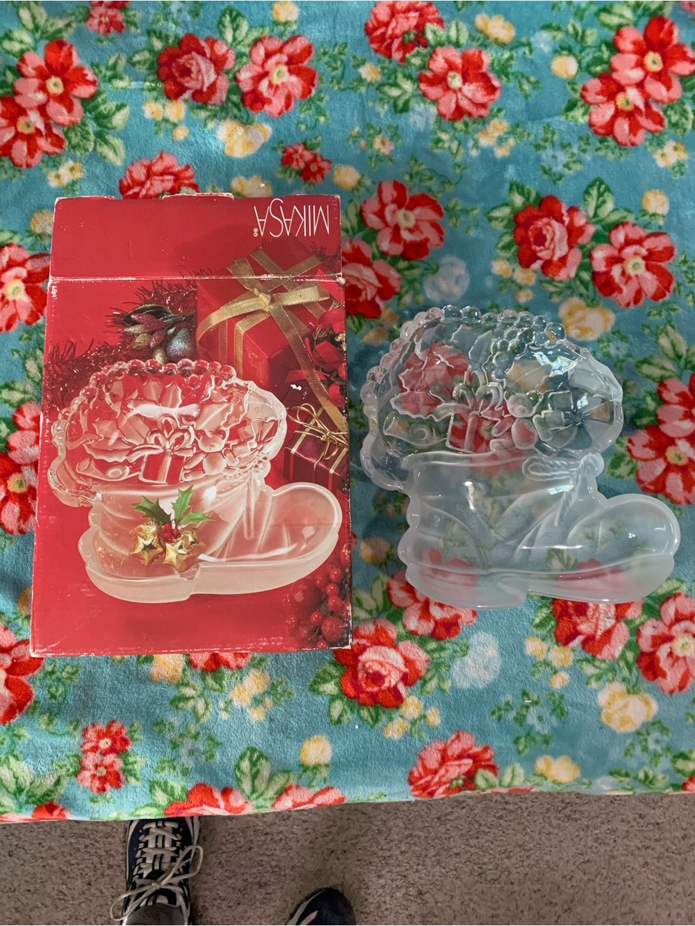 Mikasa Crystal/Glass Santa’s Goodies Bon Bon Server